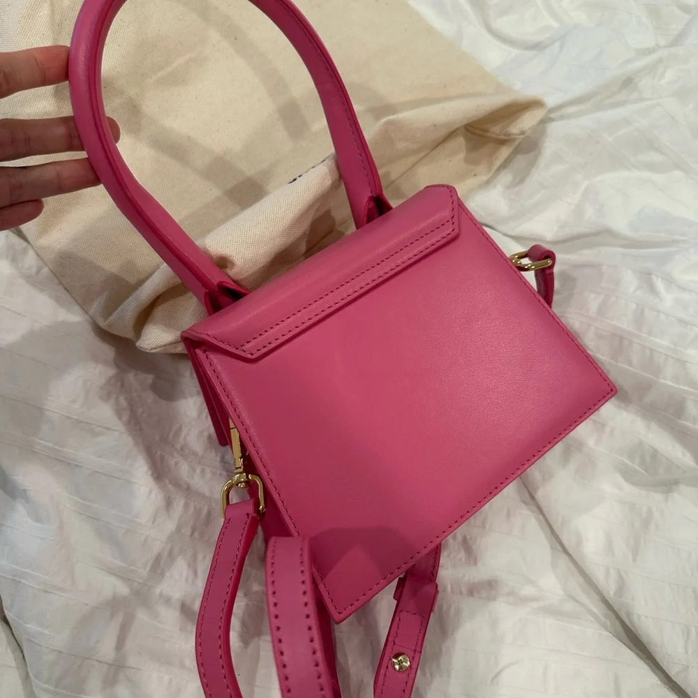 Jacquemus Le Chiquito Moyen Top-Handle Bag - Picture 6 of 12